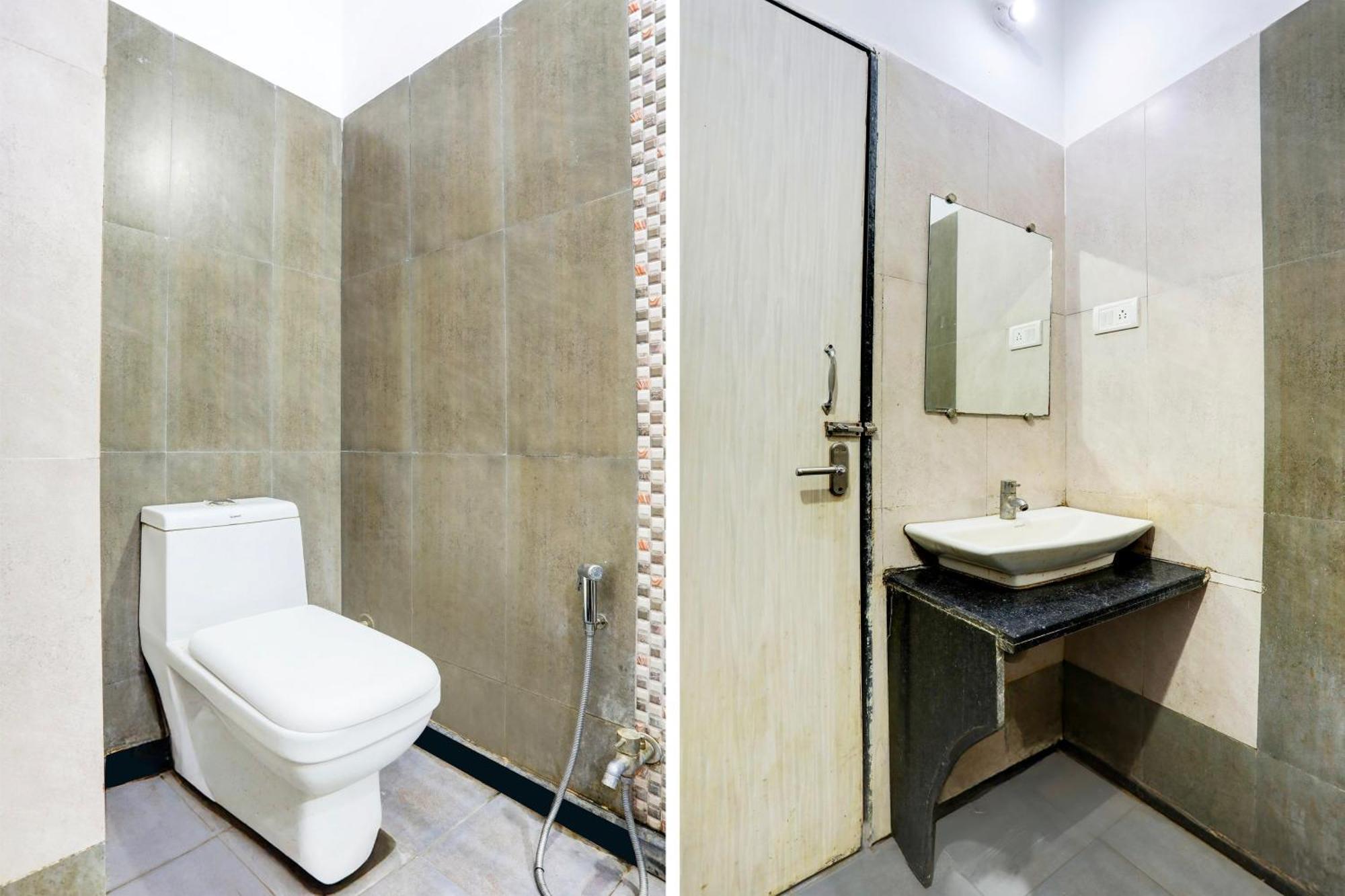 Super Townhouse Hoshangabad Road Near Aashima Mall Samarda Kaliāsot 外观 照片