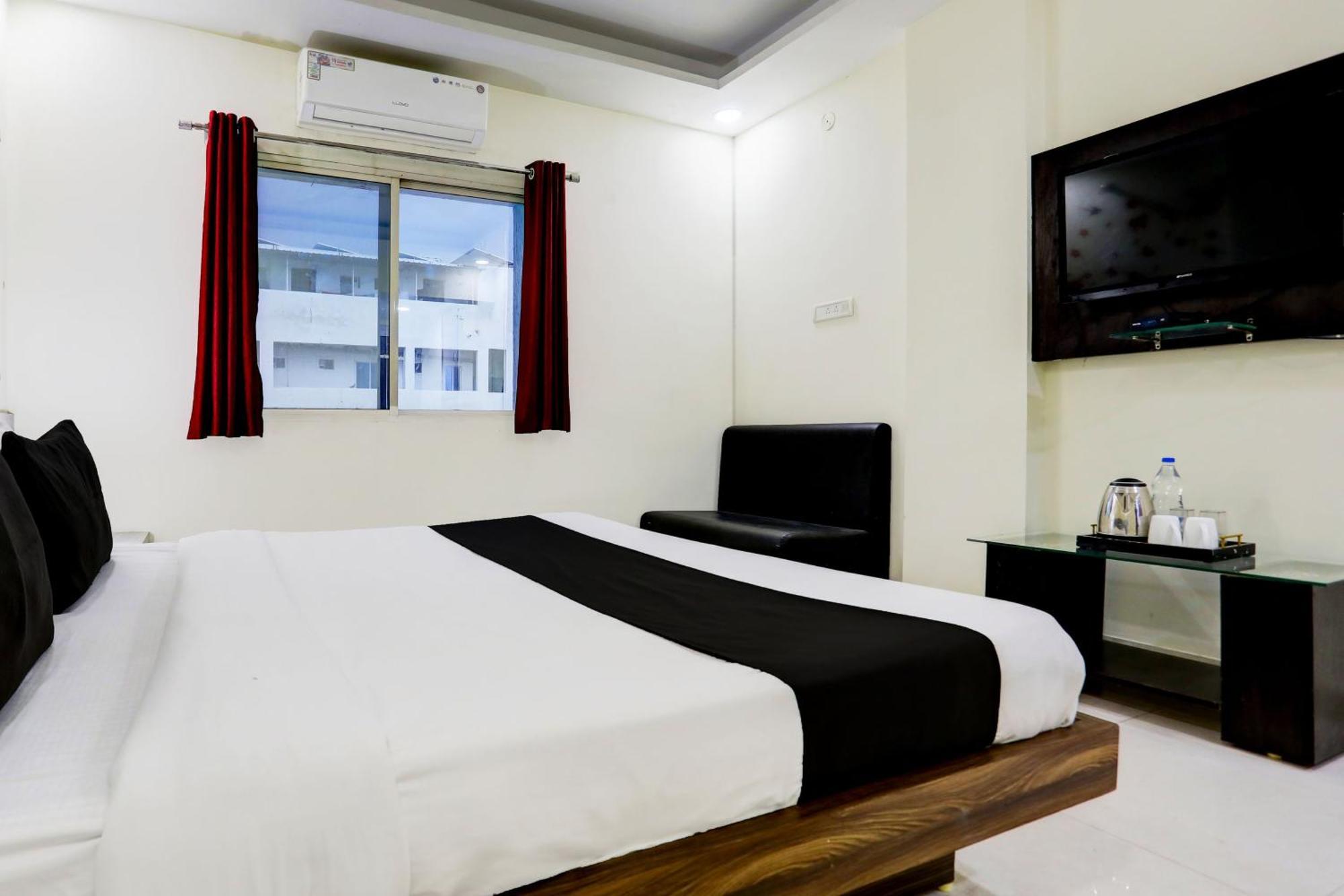 Super Townhouse Hoshangabad Road Near Aashima Mall Samarda Kaliāsot 外观 照片