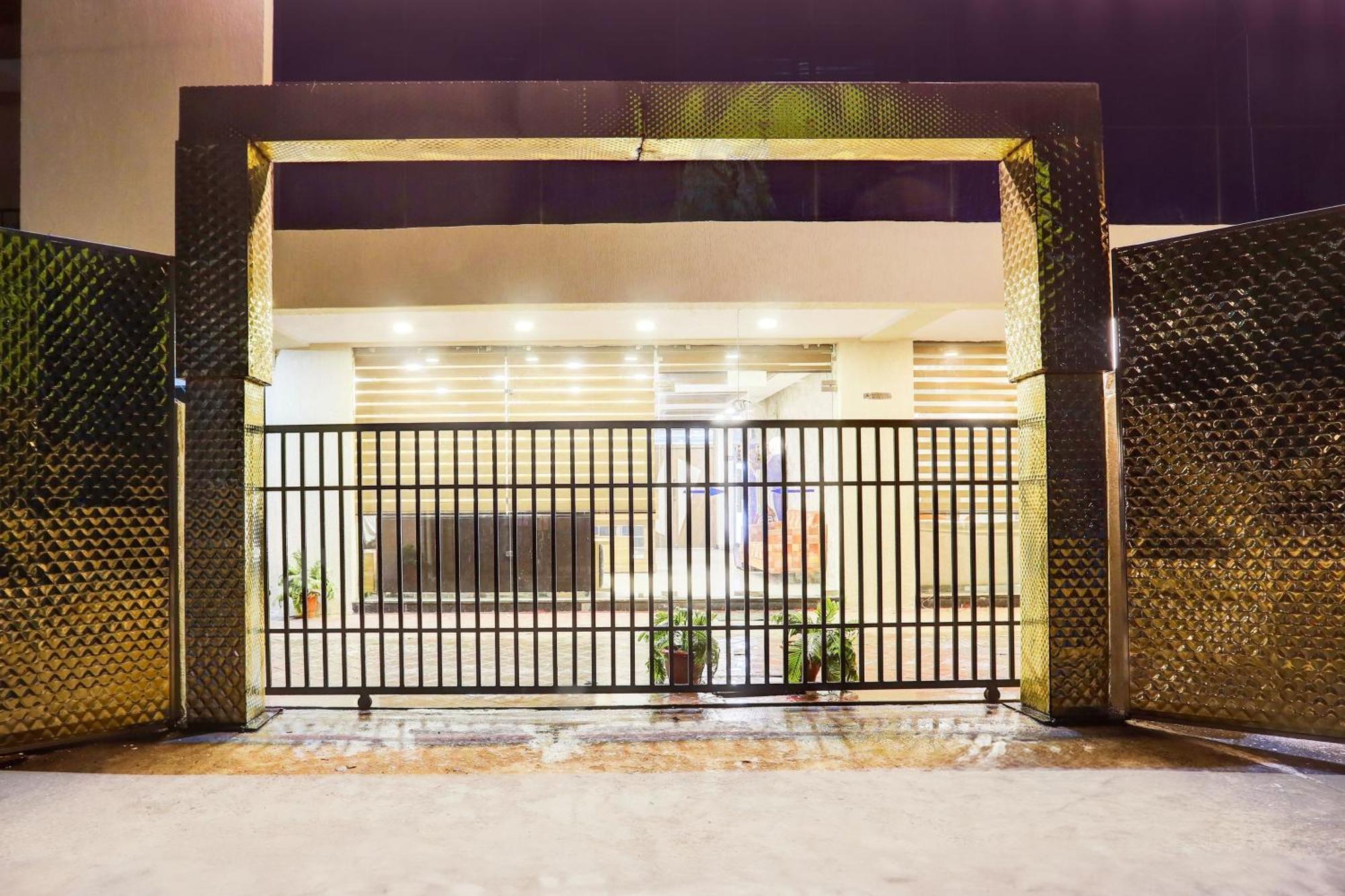 Super Townhouse Hoshangabad Road Near Aashima Mall Samarda Kaliāsot 外观 照片