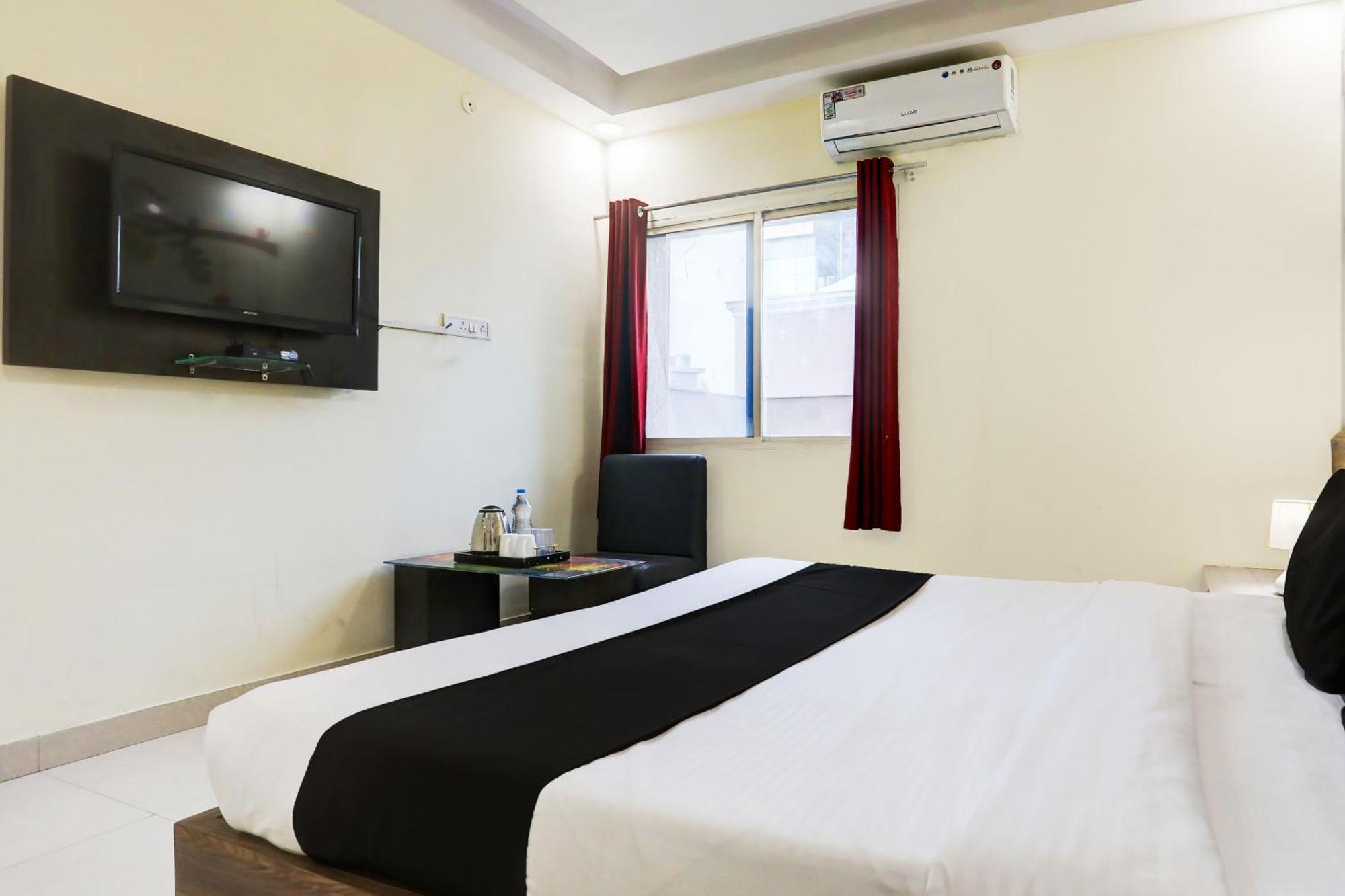 Super Townhouse Hoshangabad Road Near Aashima Mall Samarda Kaliāsot 外观 照片